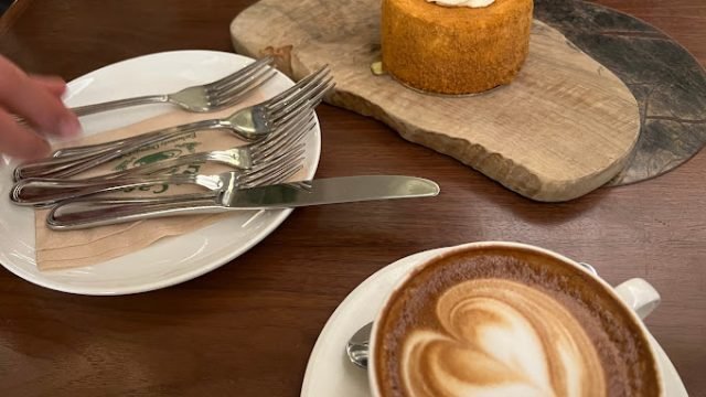 ايرث كافيه بالرياض (الأسعار + المنيو + الموقع )