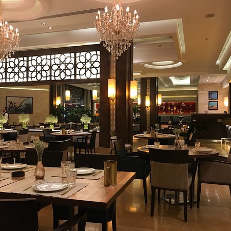 مطعم كرم بيروت بالرياض (الأسعار + المنيو + الموقع )
