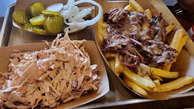 مطعم سموكي بيردز