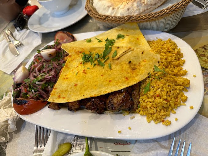 مطعم فروج الكروان الرياض