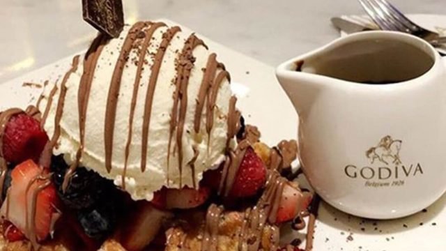 جوديفا كافيه Godiva (السعر +المنيو +العنوان)