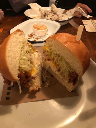 مطعم سكشن بي