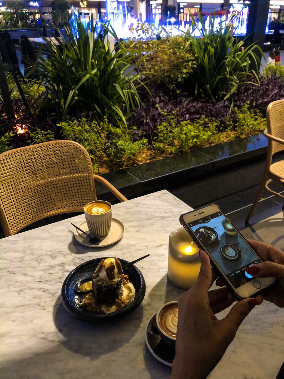 مطعم بلاك سبون Black Spoon (السعر +المنيو +العنوان)
