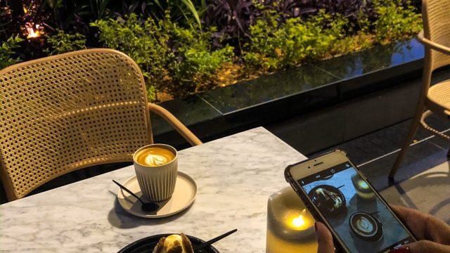 مطعم بلاك سبون Black Spoon (السعر +المنيو +العنوان)