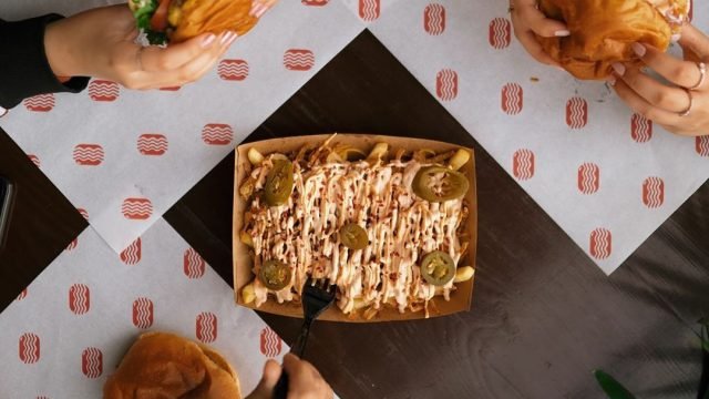 مطعم برجريشن الملقا burgerationsa ( الاسعار + المنيو + الموقع )