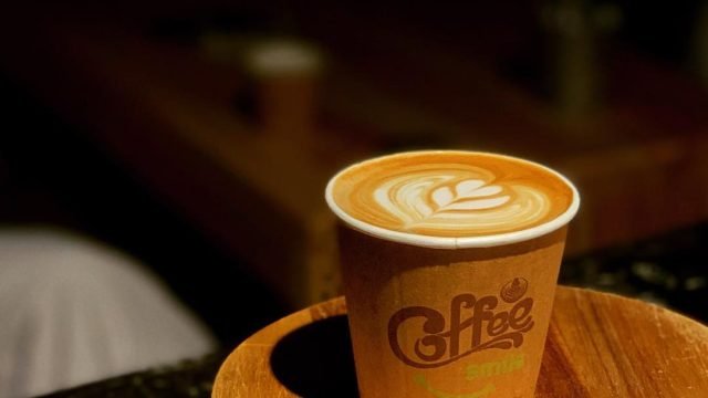 كافيهات مناسبة للمذاكرة في الرياض ( الاسعار + المنيو + الموقع )