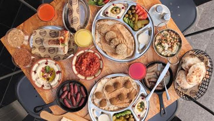 مطعم ماضينا