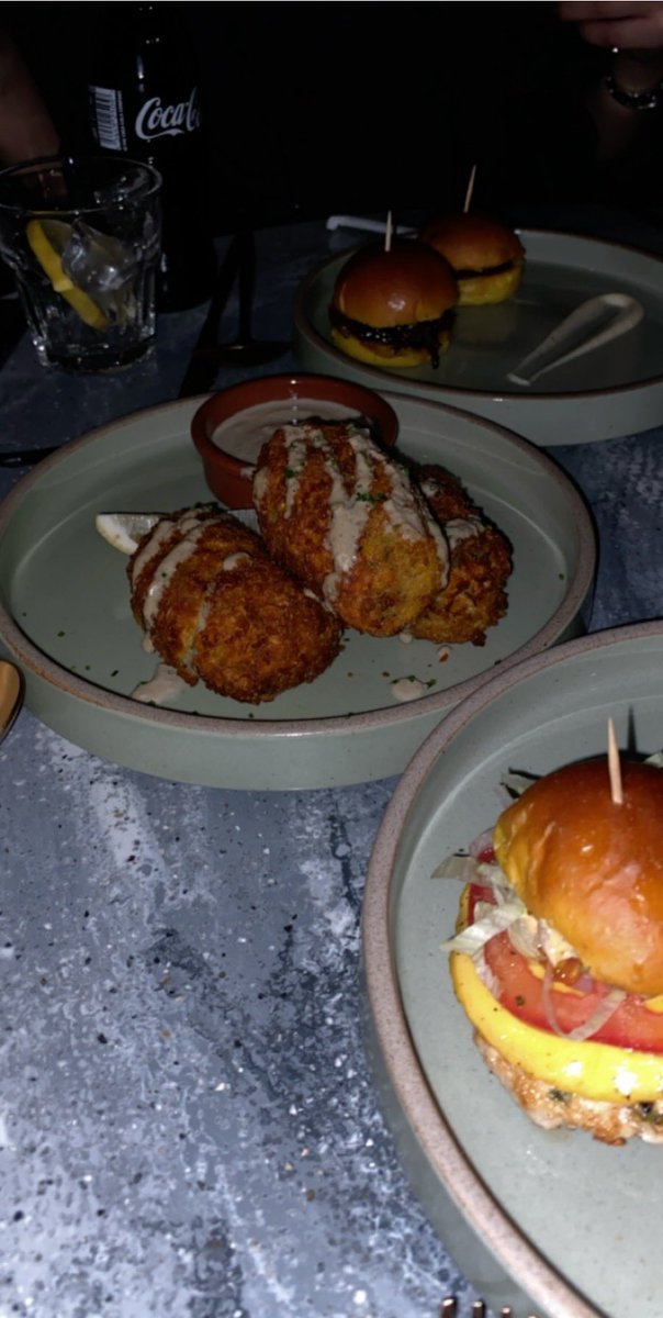 مطعم مينك Mink Sliders Lounge
