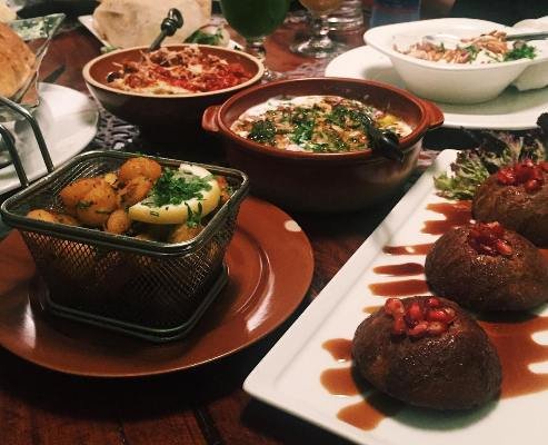 مطعم اوف وايت