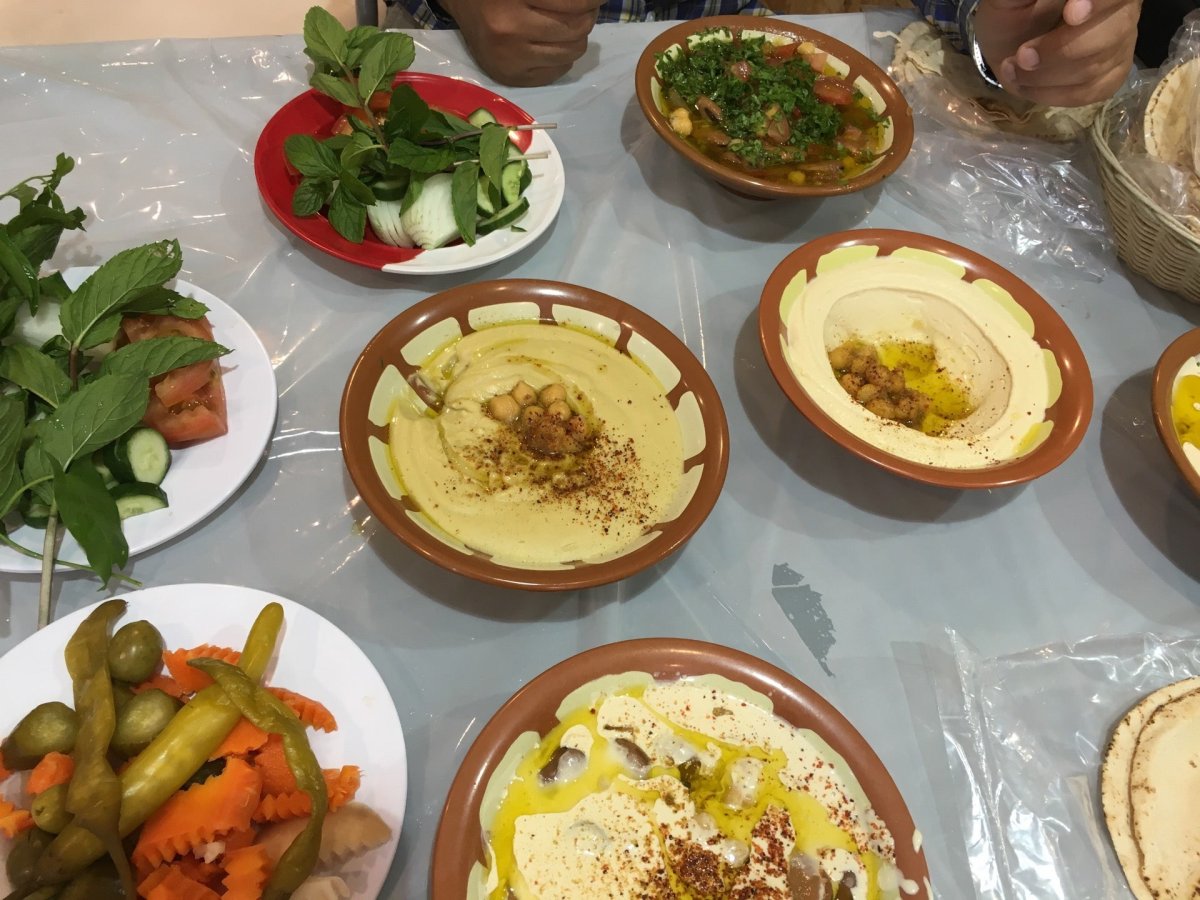 مطعم بيت الحمص