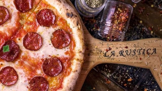 مطعم لاروستيكا فرونت (الأسعار + المنيو + الموقع )