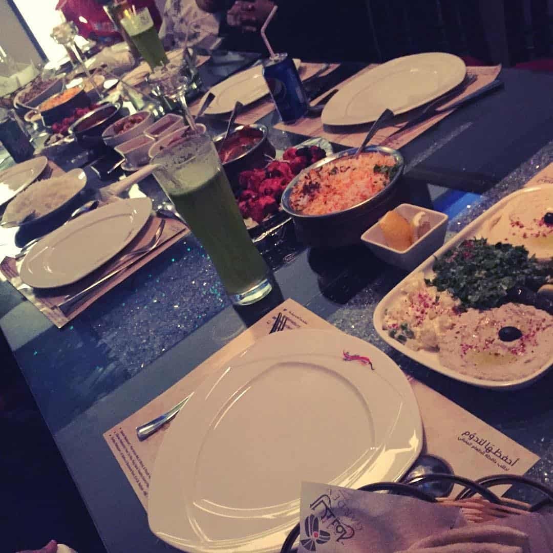 مطعم براقون (الأسعار + المنيو + الموقع )