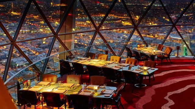 افضل مطاعم صحارى مول ( الأسعار + المنيو + الموقع )
