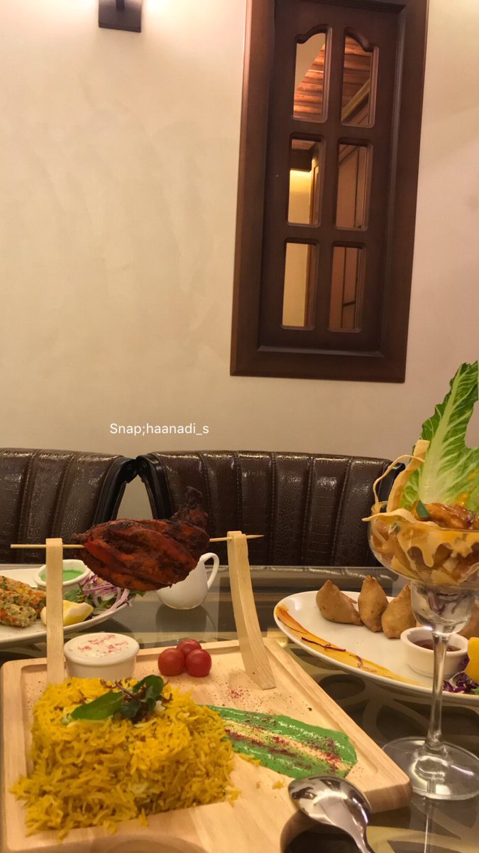 مطعم قلعة التاج