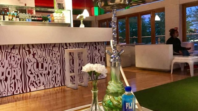 كافيهات الرياض فيها شيشة ( الأسعار + المنيو + الموقع )    