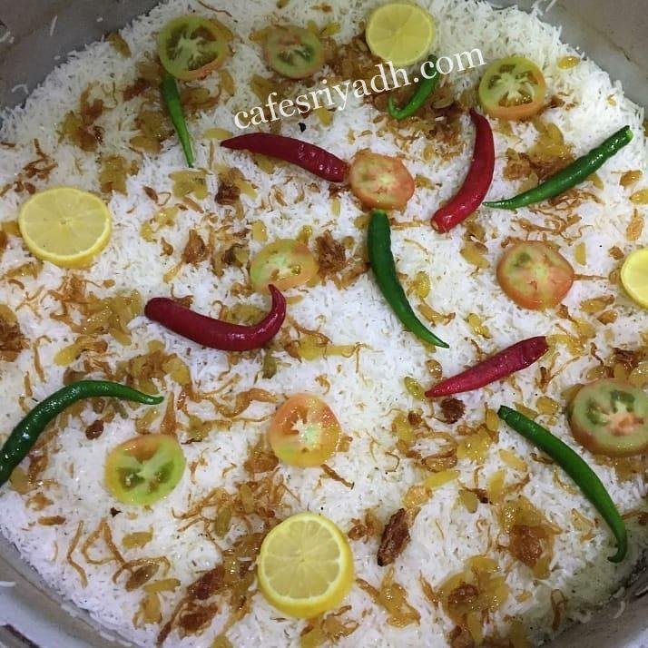 أرقام مطعم مرفأ اليخت