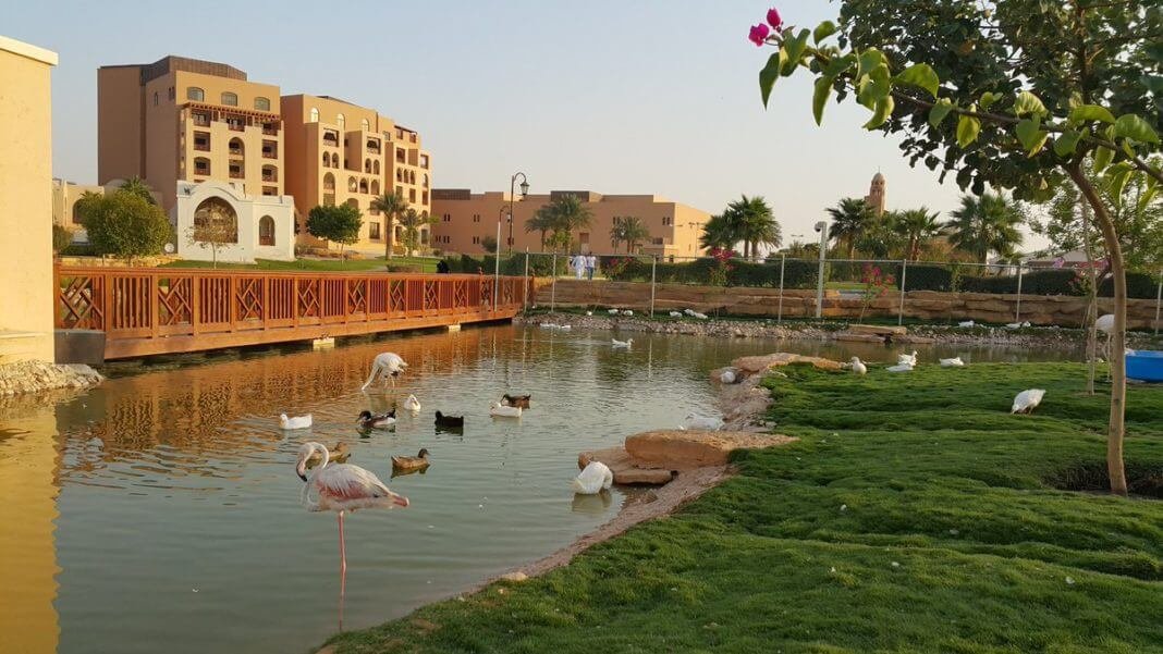 مطاعم عوائل غرب الرياض (الأسعار + المنيو + الموقع )