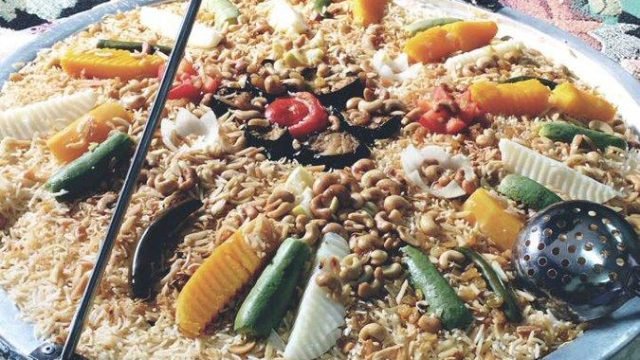 مطعم مكموت (الأسعار + المنيو + الموقع )