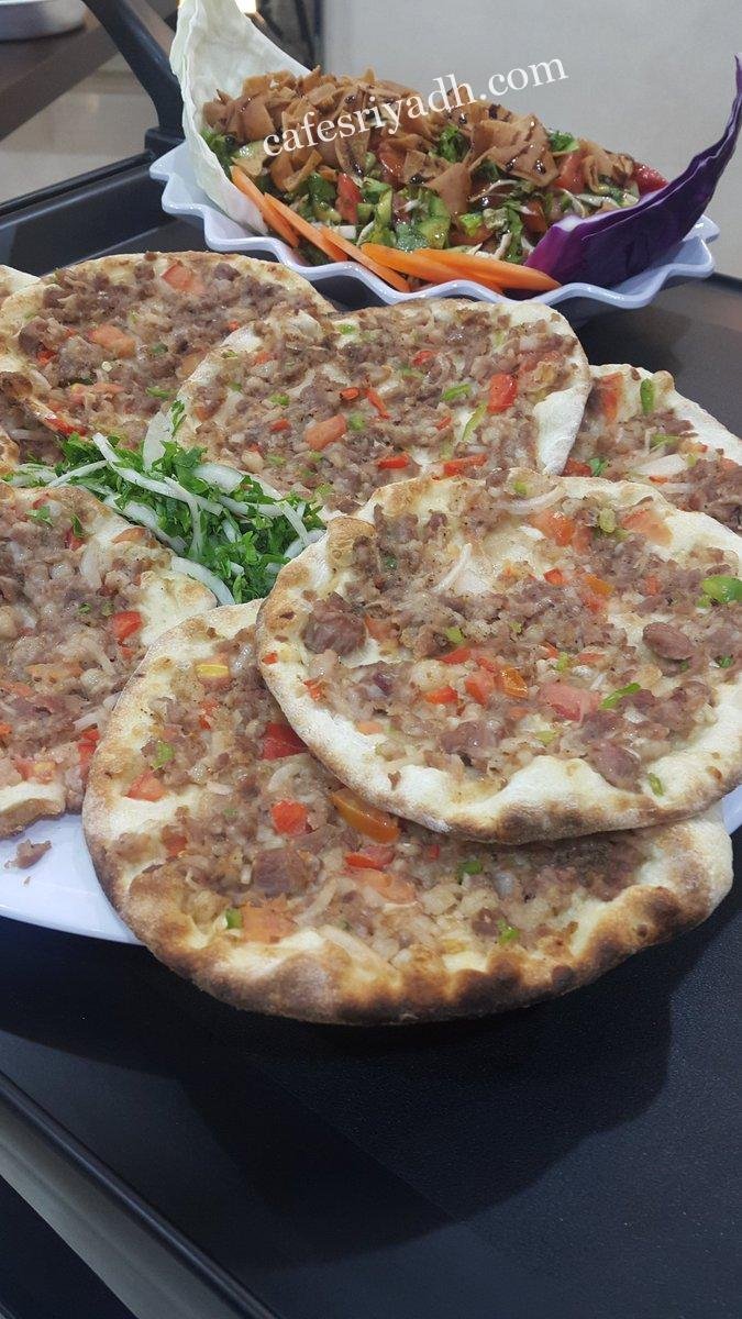 أكلات مطعم ميدان الشام