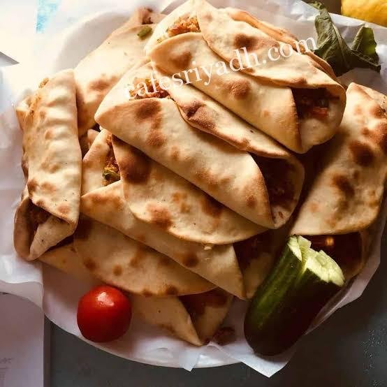 مطاعم الخرج وجبات سريعه