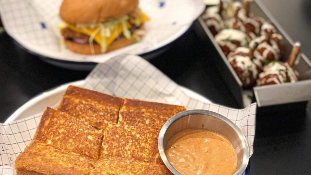 مطعم بي تي برجر BT Burger (الأسعار+ المنيو+ الموقع)