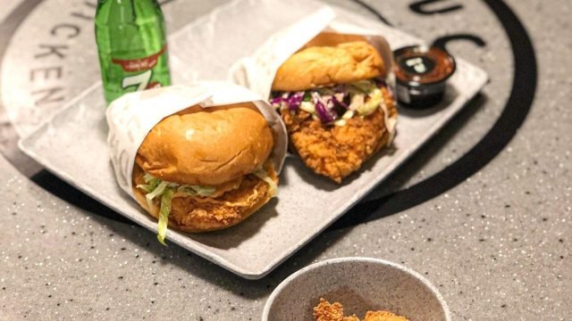 مطعم كلاك cluck بالرياض (الأسعار+ المنيو+ الموقع)
