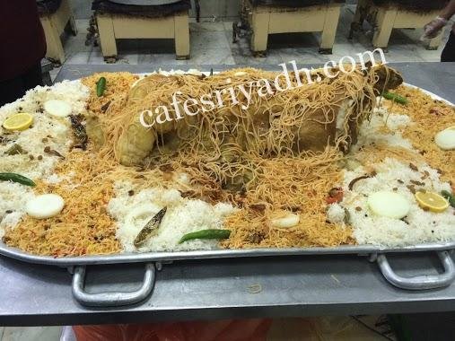 افضل مطاعم حي القادسية الرياض  ( الأسعار + المنيو + الموقع )