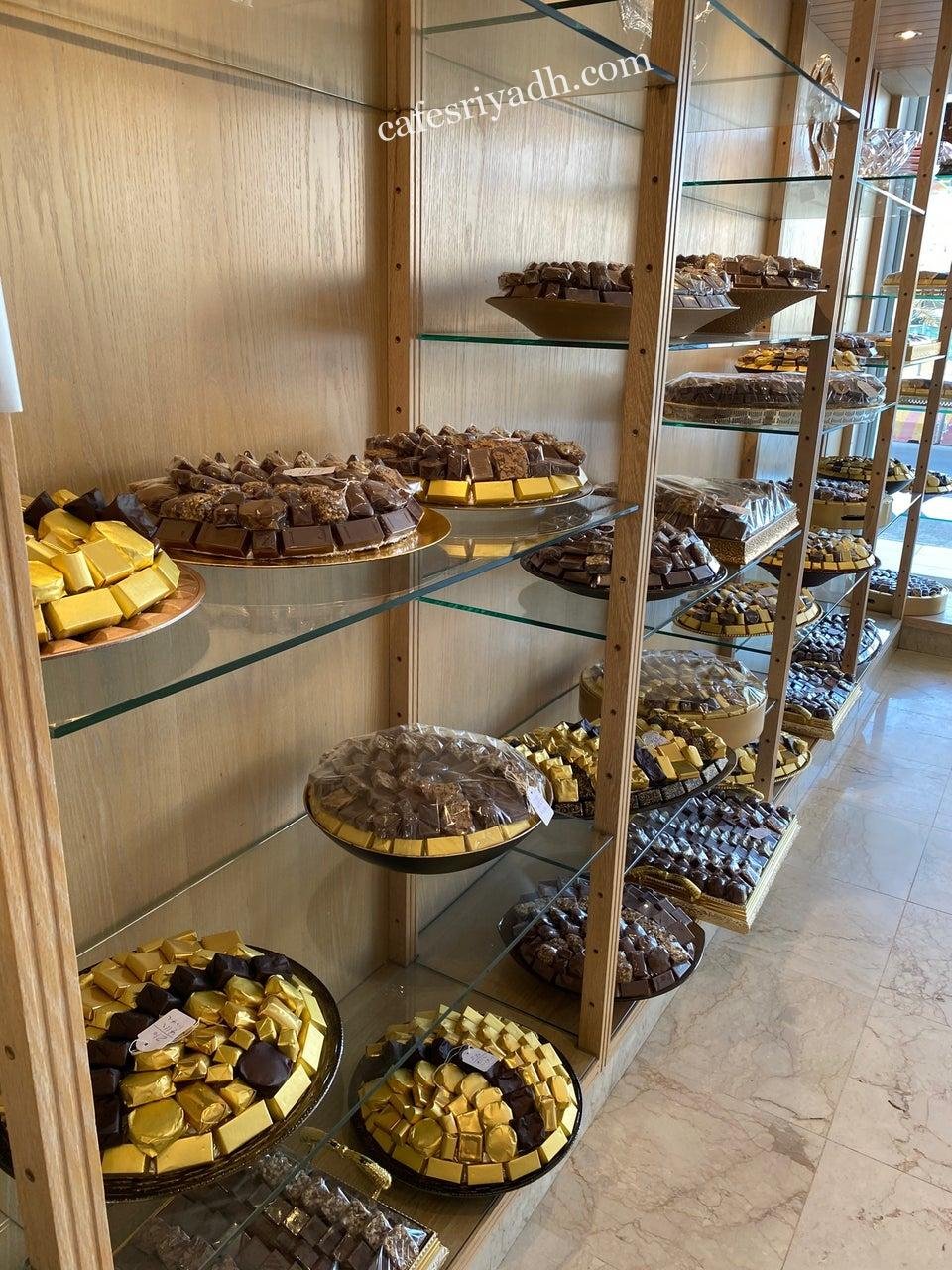 شوكلاته الوليمة بالرياض (الأسعار+ المنيو+ الموقع)