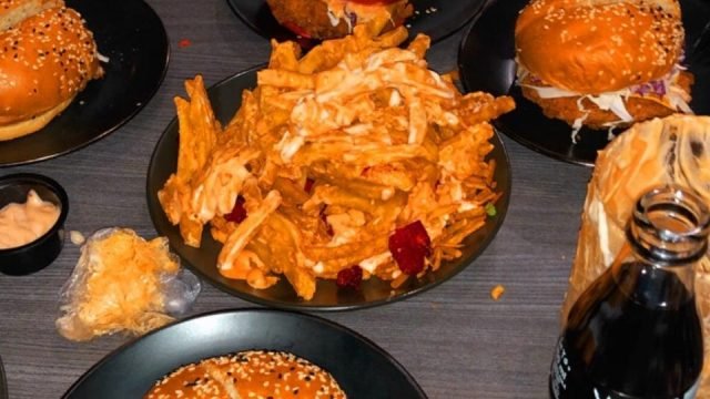 مطعم سكرت تست بالرياض (الأسعار+ المنيو+ الموقع)