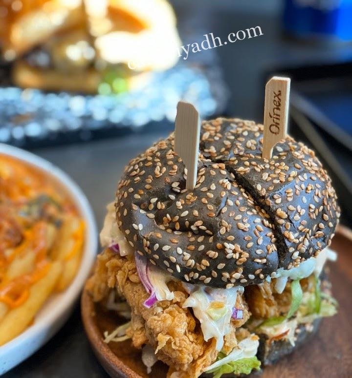 ارقي مطاعم مجمع ذا ايليت