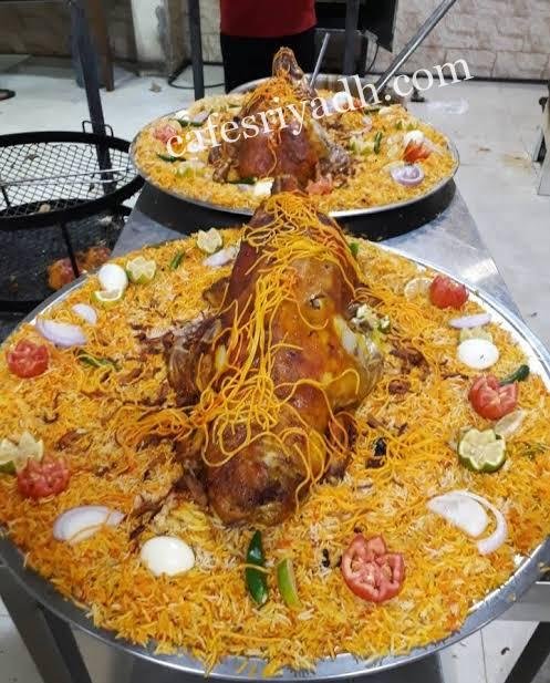 مطعم الفرسان الدودامي
