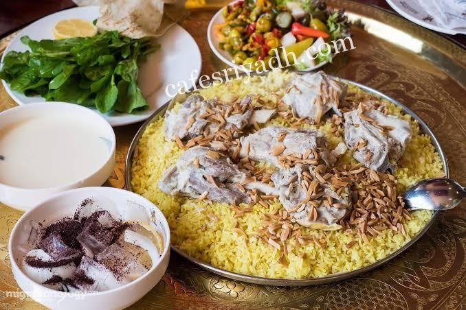 مطاعم وطني الدوادمي فرع2