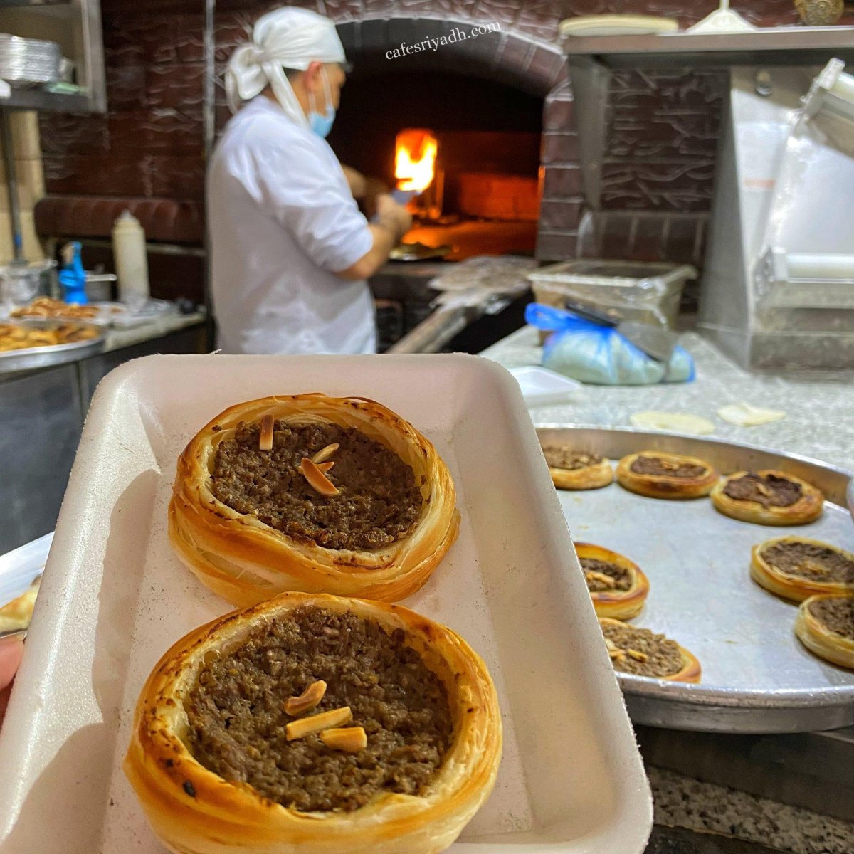 مطعم اجواء حمص بالرياض
