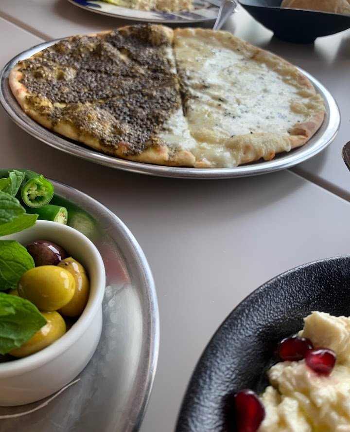 مطاعم قريبه من حديقة الزهور بالرياض