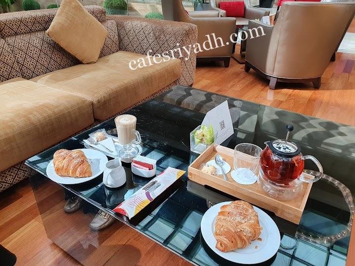 مقهي سكاي لايت