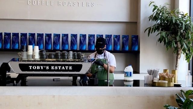 كافيه ومحمصة Toby’s Estate بالرياض (الأسعار+ المنيو+ الموقع)