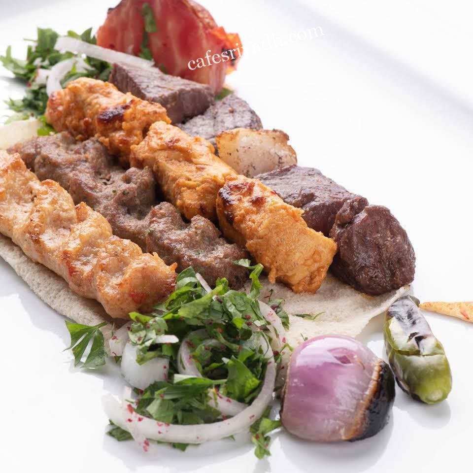 مطعم شاورما كيان الأسطورة بالرياض