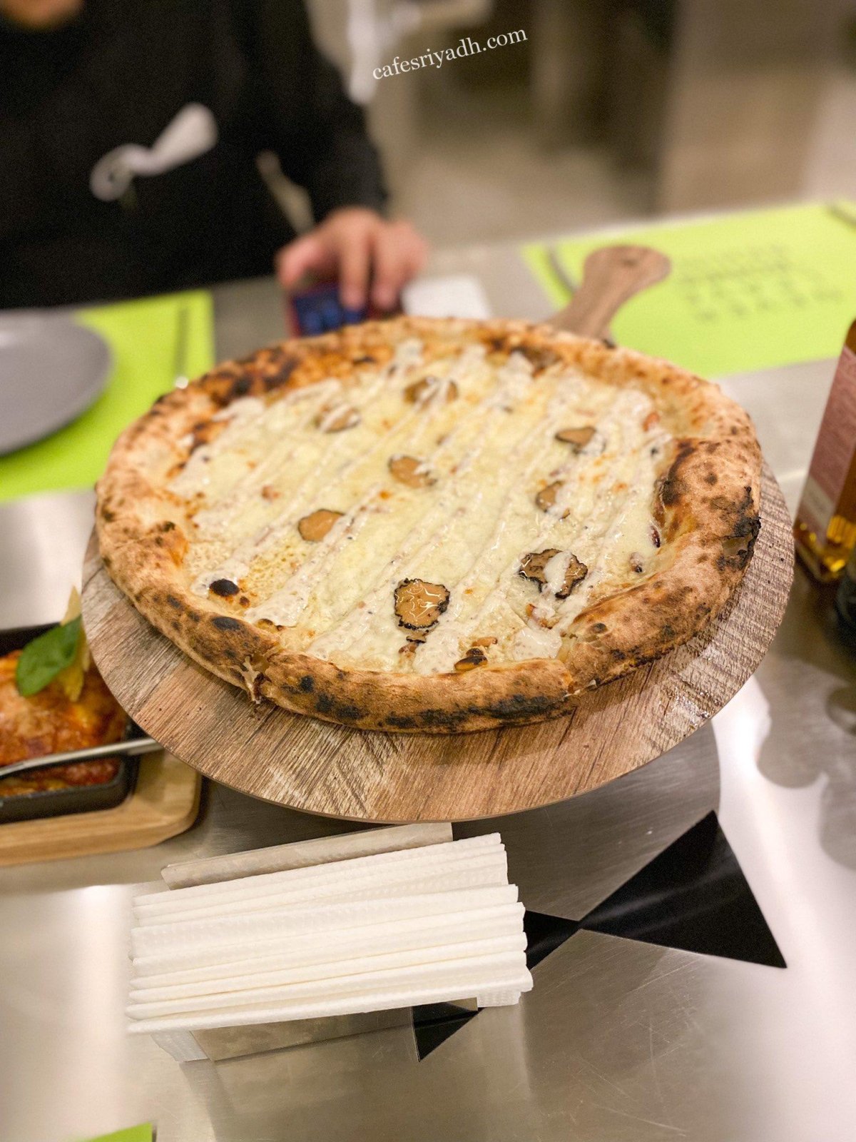 مطعم BONES الرياض