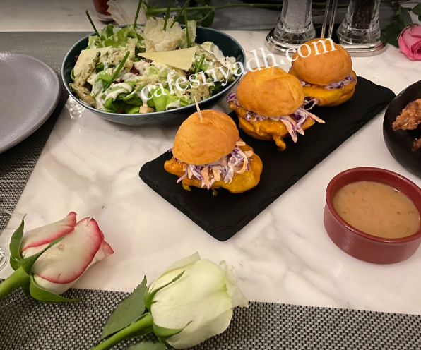 مطعم لايبرَرِي الرياض