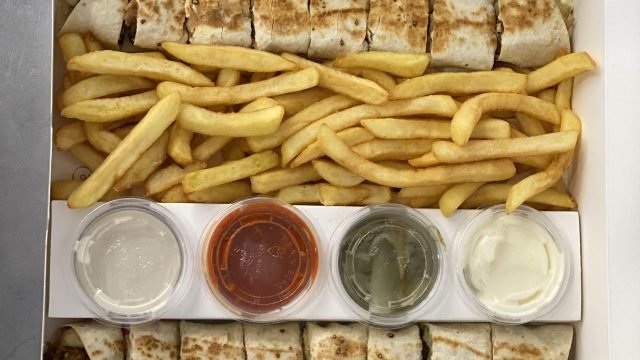 مطعم ثوم وطحينه الرياض (الأسعار+ المنيو+ الموقع)