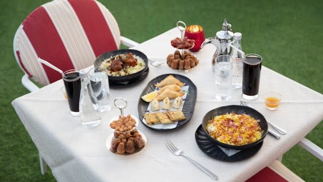 مطعم زادنا لاين الرياض (الأسعار + المنيو + الموقع )