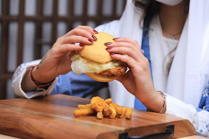 مطعم THE BURGER PLACE
