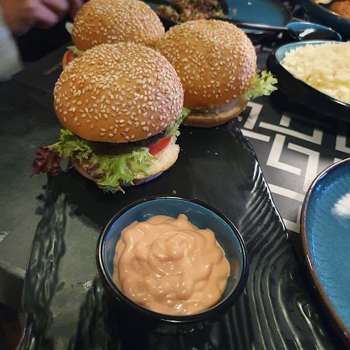 مطعم ايلفيت افنيو بارك