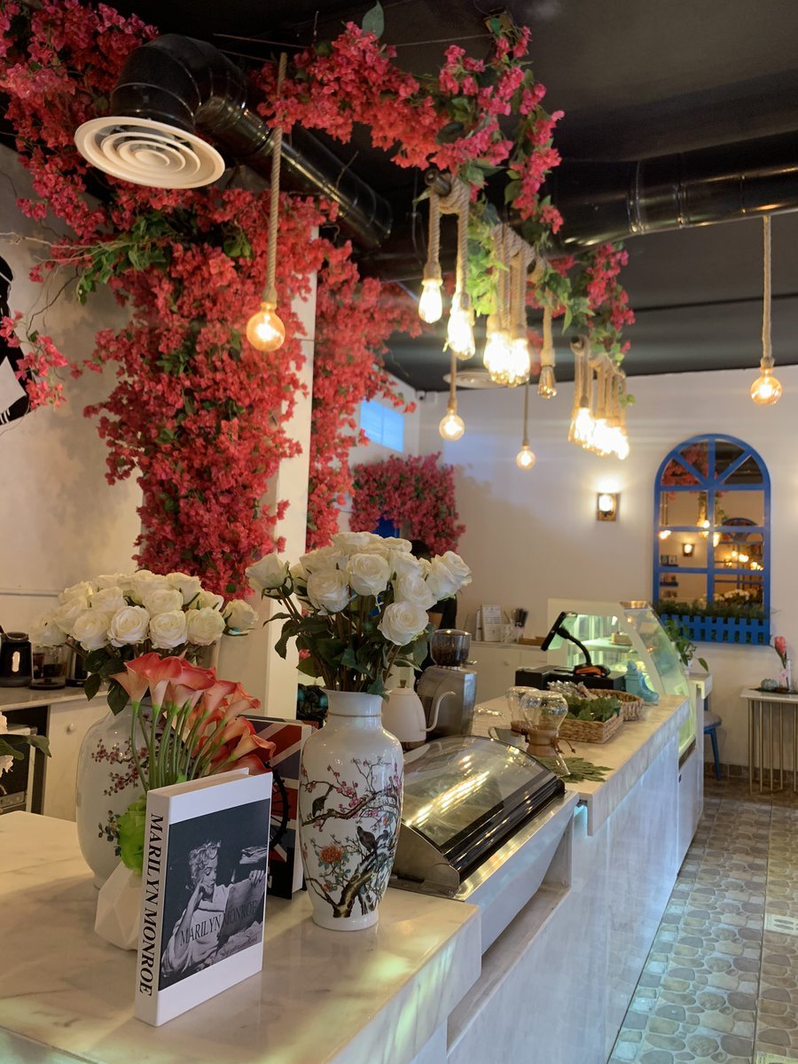 كافيه ميكونوس Mykonos بالرياض
